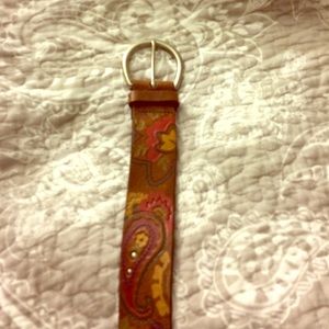 Size large fossil belt.