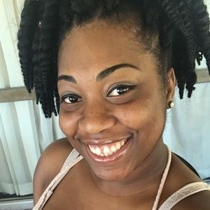 Meet your Posher, Jewel