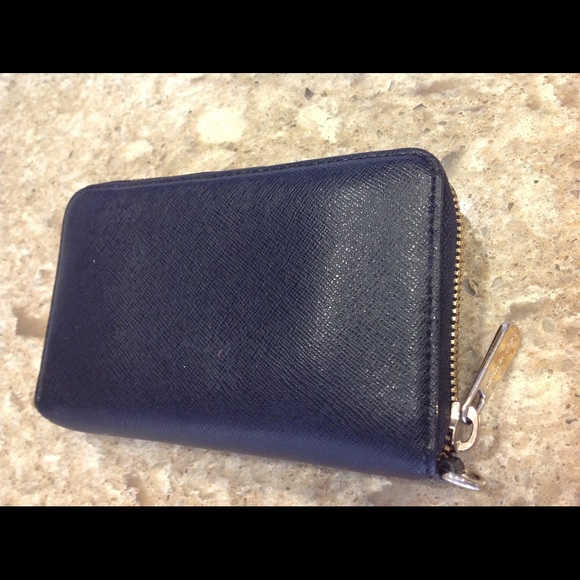 NWOT Michael Kors Small Black Zippered Wallet