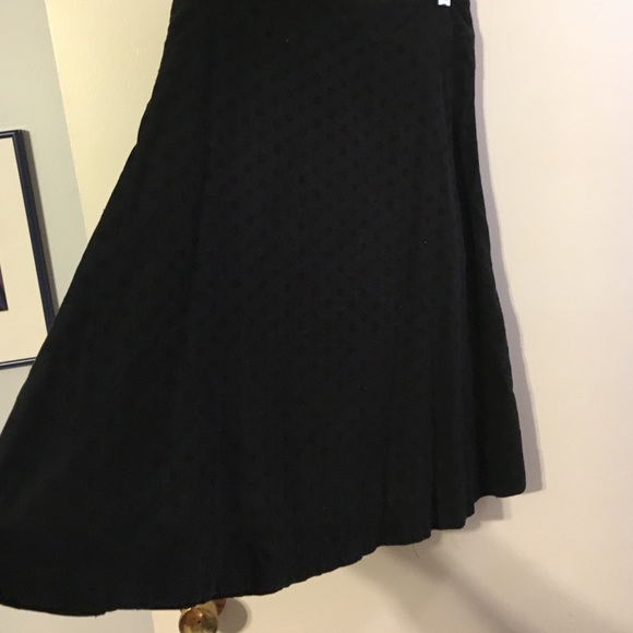 Gap black eyelet skirt - Picture 3 of 3