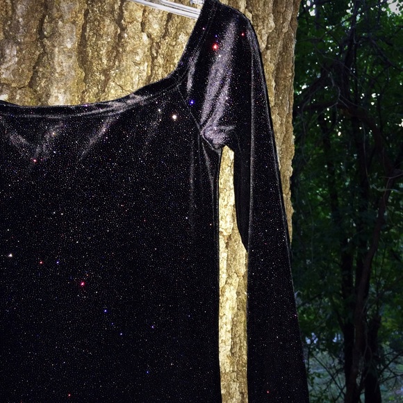 New Forever 21 Velvet Sparkle Glitter dress. NWT