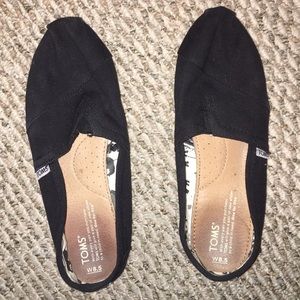 Black Toms