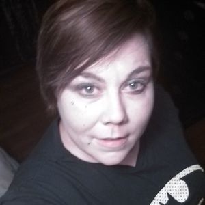 Meet your Posher, Dee