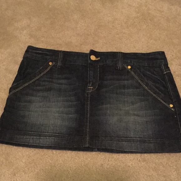 Express Denim Skirt - Picture 2 of 4