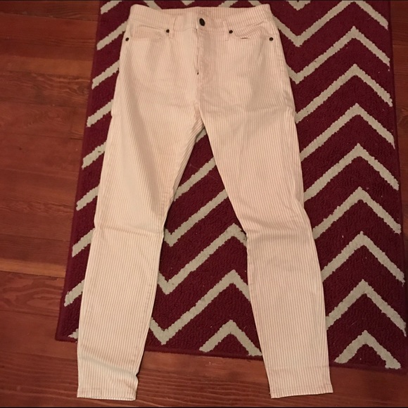 NWOT loft skinny jean pinstriped size 2