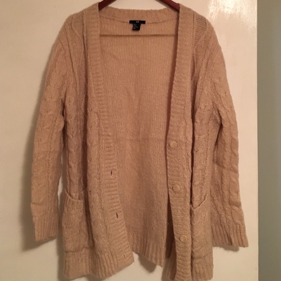 H&M Sweaters - OVERSIZED SWEATER