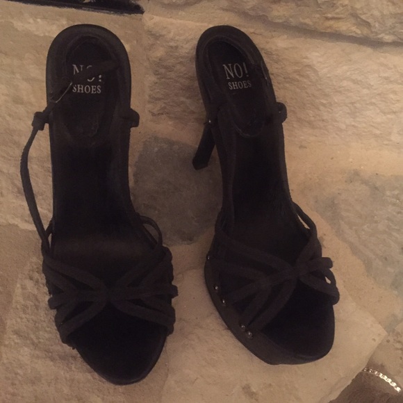 High Heel Black Suede Platform - Picture 2 of 4