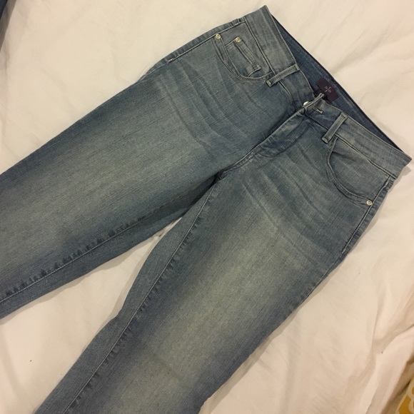 NYDJ light wash jeans