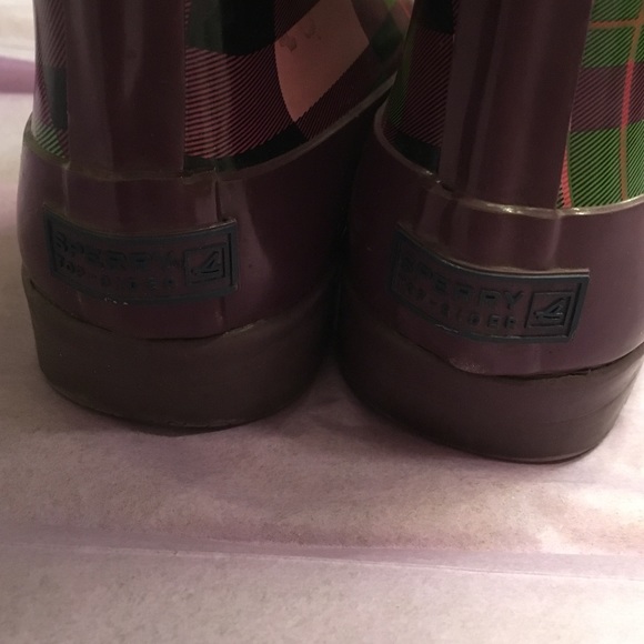 Speedy Women's Mid Calf Rain Boots - Picture 3 of 3