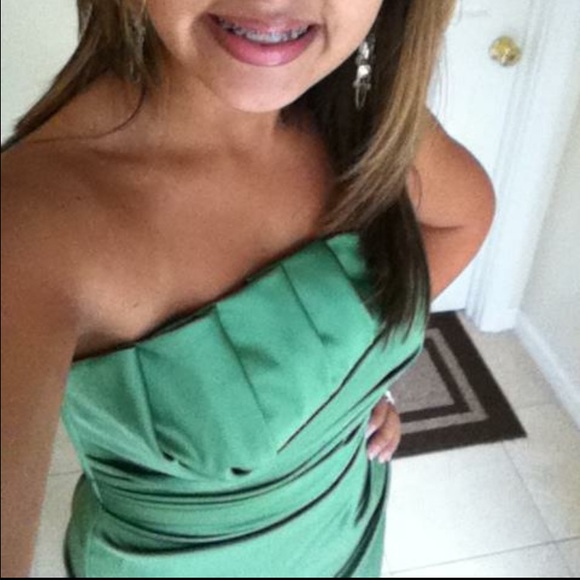 David's bridal green dress 👗 - Picture 1 of 4