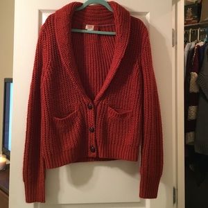 Sweater/cardigan
