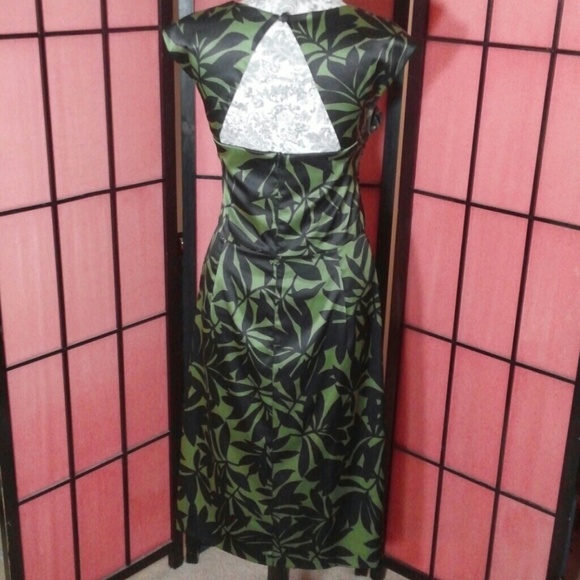 Black & Green Donna Ricco Open Back Midi Dress - Picture 2 of 5