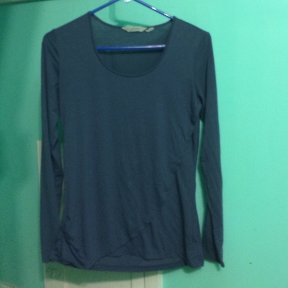 Essence Top in Iron Blue.