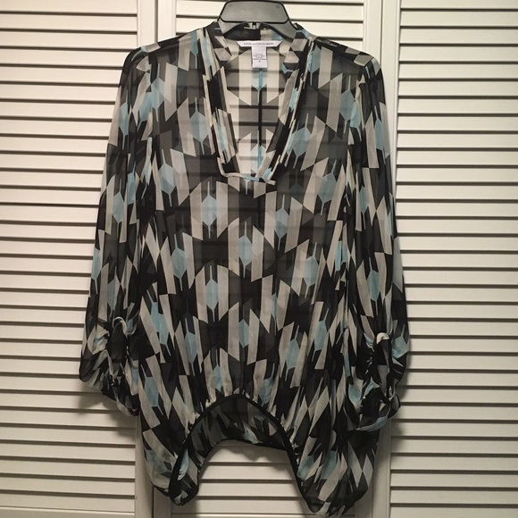 Diane Von Furstenberg Kipling Top! Size 6