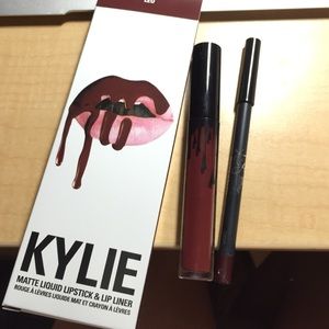 Kylie cosmetics lip kit LEO