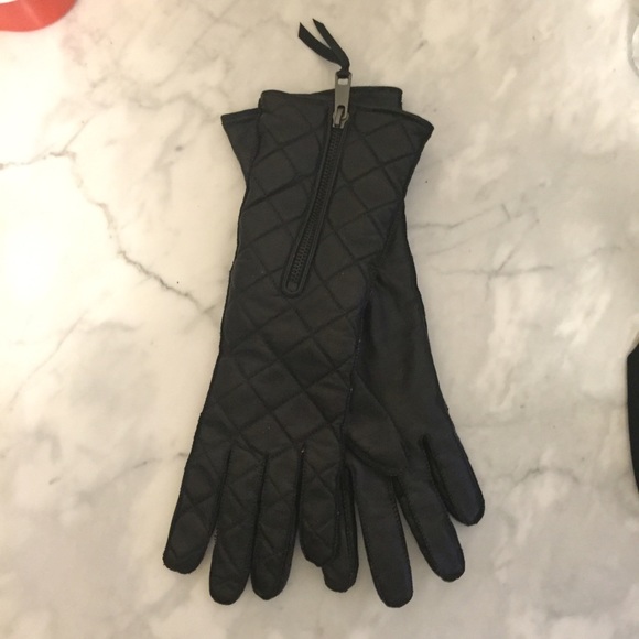 🎯SOLD ON MERC🎯 Fownes leather gloves NWT