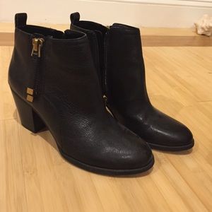 Franco Sarto black ankle boots 7.5