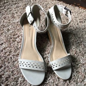 Chinese Laundry wedges