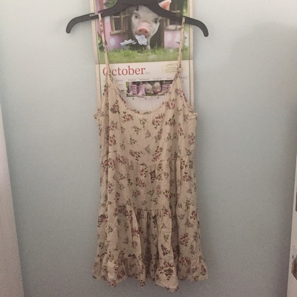 Cream Floral Jada