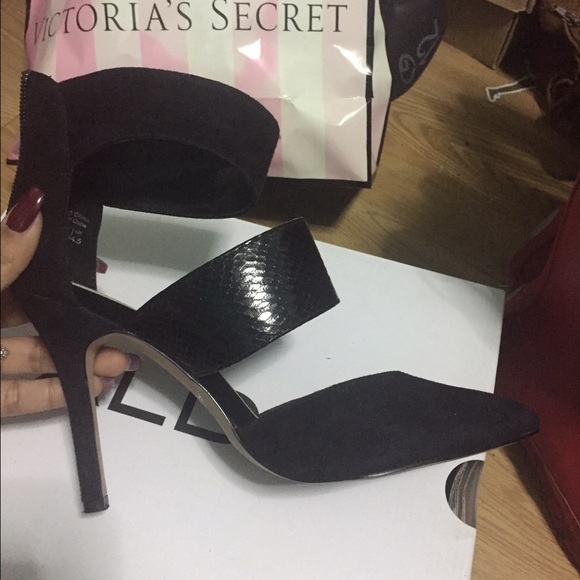 Black Aldo heels