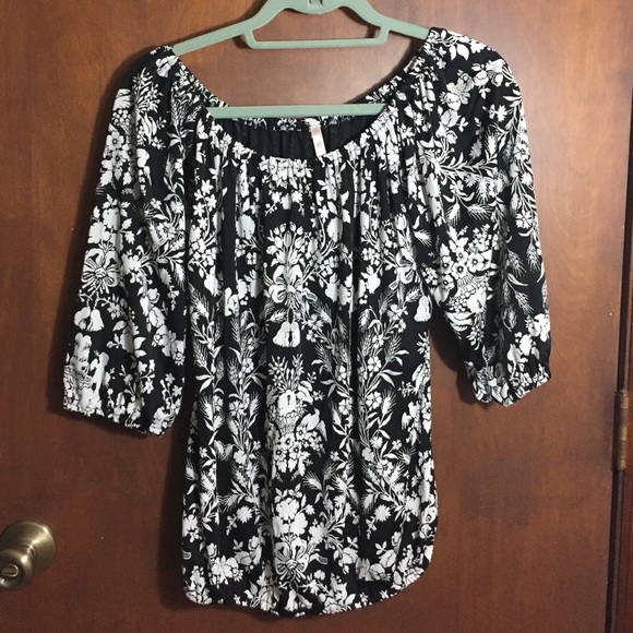 SALE TODAY ONLY! 🎉 Cielo Silk Blouse