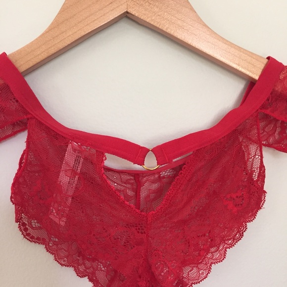 Urban Outfitters lace key hole ring thongs