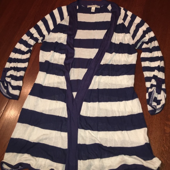 Sweater - Picture 2 of 3