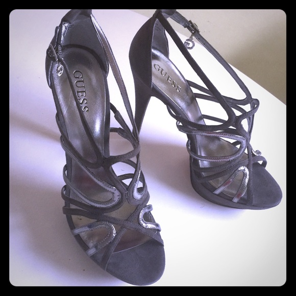 NWT Graphite gray Guess stilleto heels ❤️❤️