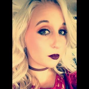 Meet your Posher, Laci