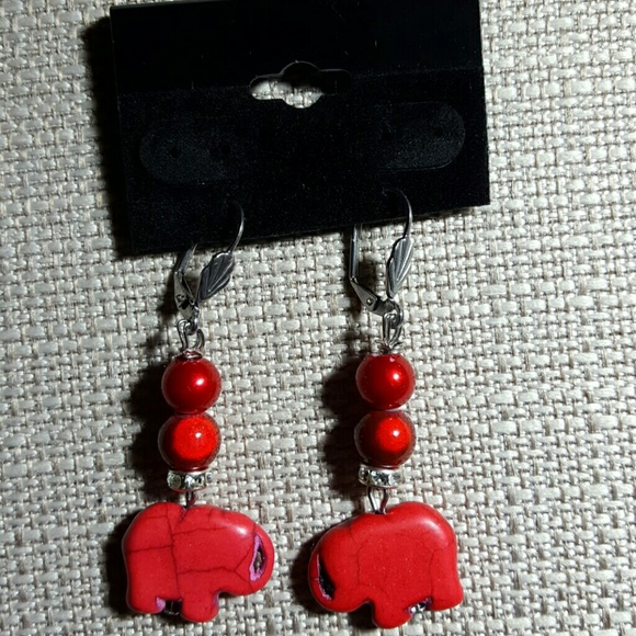 SOLD Dyed color Red Bone elephants earrings - Picture 2 of 3