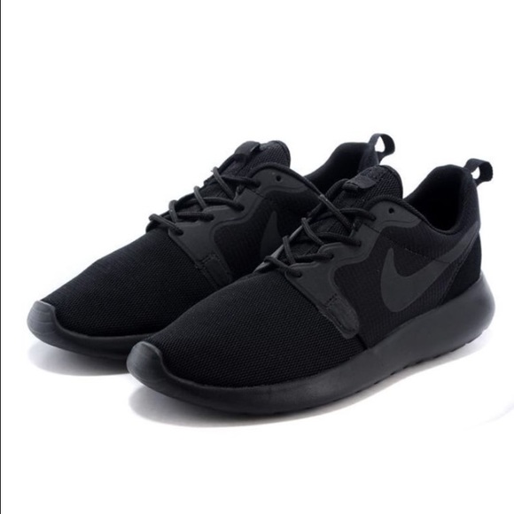 Nike Roshe Run One Hyperfuse Black