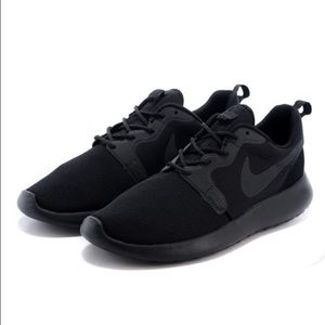 Nike Roshe Run One Hyperfuse Black