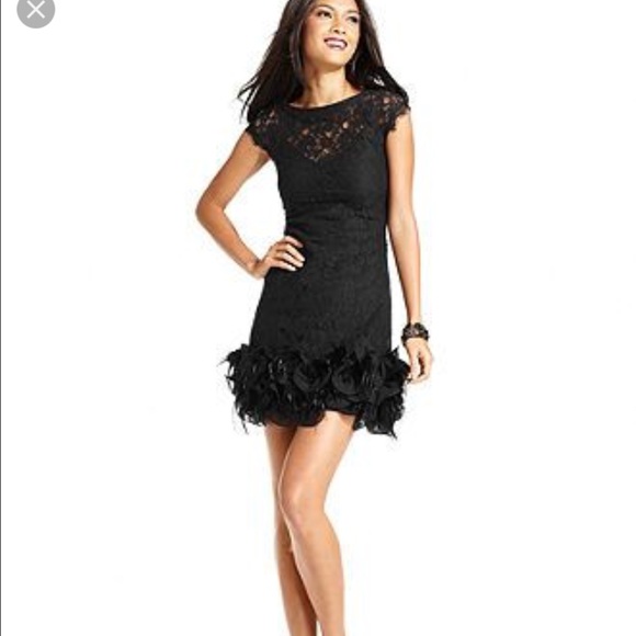 Jessica Simpson Floral Lace Feather Sheath Dress