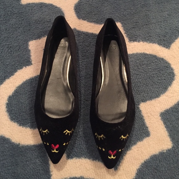 Velvet kitty flats U.K. 4