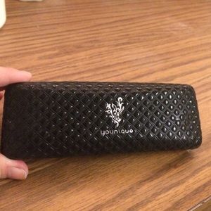 Younique fiber lash mascara