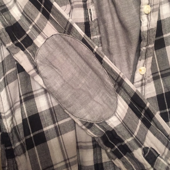 Plaid Top - Picture 2 of 2