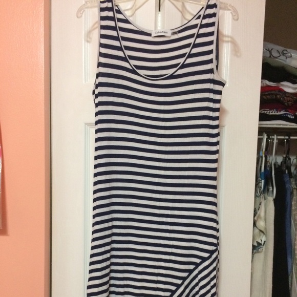 ❌❌sold❌❌Calvin Klein size 2 navy blue and w