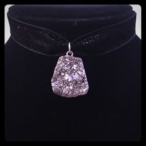 Silver natural stone choker