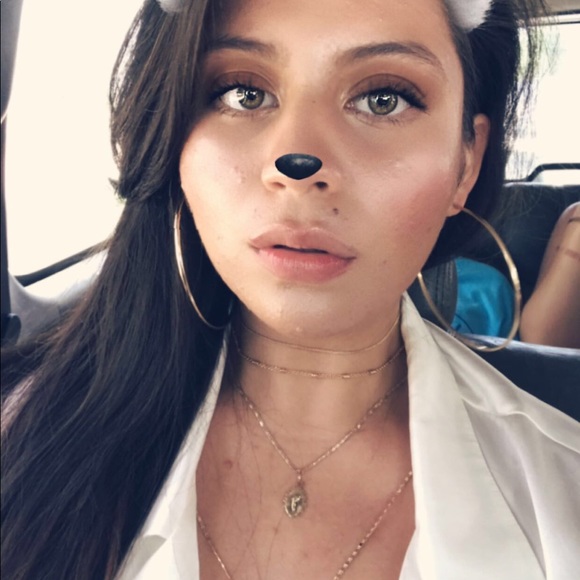 Meet your Posher, Jocelyn Albany! - Picture 2 of 2