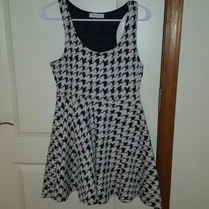 Annianna Checkered Dress L