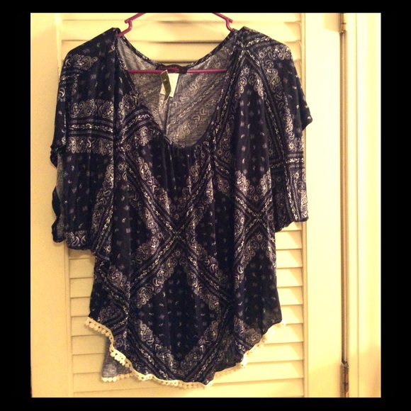 White and Navy Patterned Top