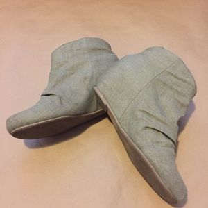 Canvas wedge booties Size 7
