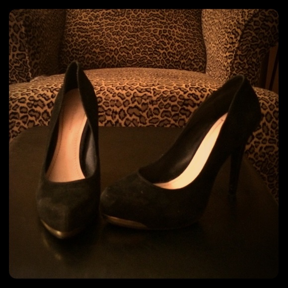 Bcbg black suede pumps with gold tip toe