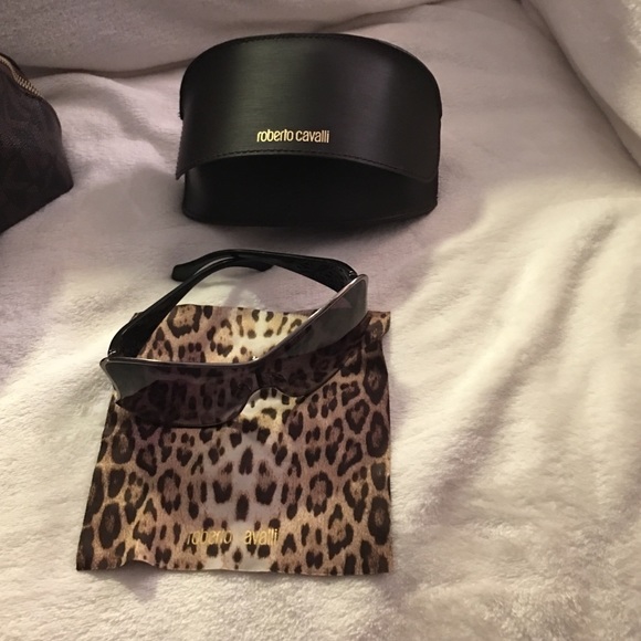 Elegant sunglasses.