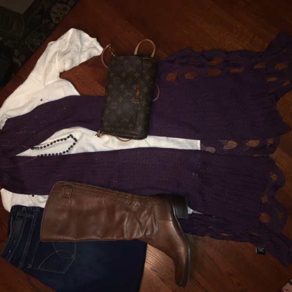 Sweater vest