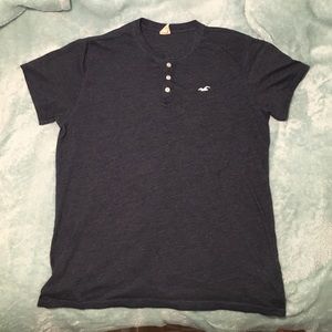 Hollister short sleeve (Large)