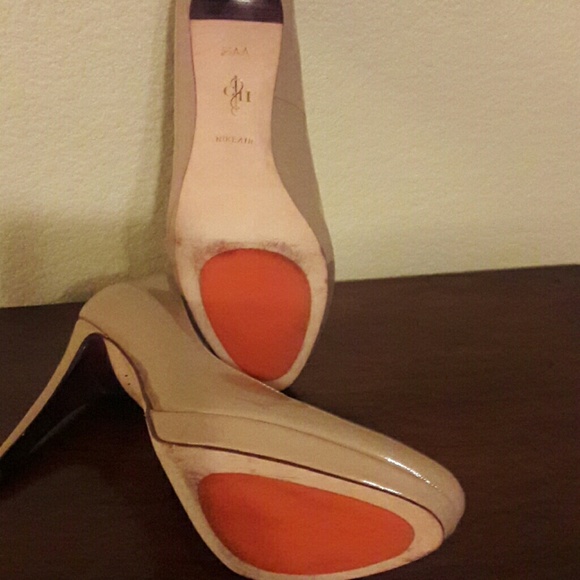 Cole Haan 👠❌SOLD ❌ - Picture 3 of 3