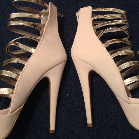 💥SALE💥Charlotte Russe heels - Picture 3 of 4