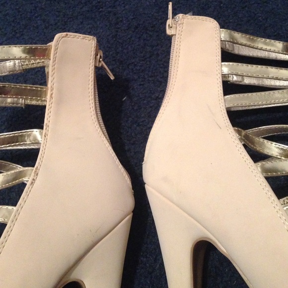 💥SALE💥Charlotte Russe heels - Picture 4 of 4