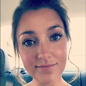 Meet your Posher, Shea